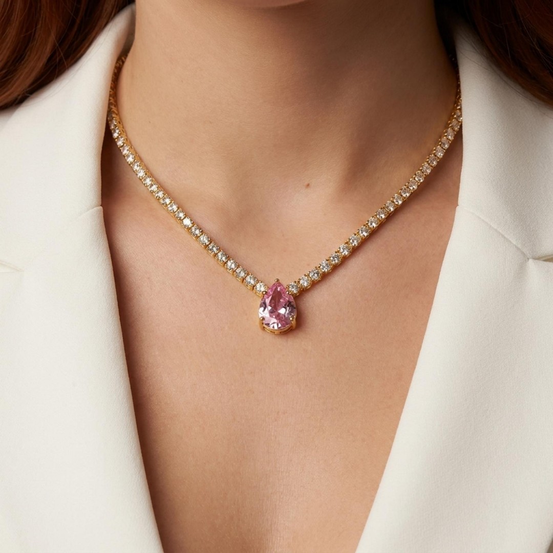 COLAR ROSA PEQUENO OURO BANHADO