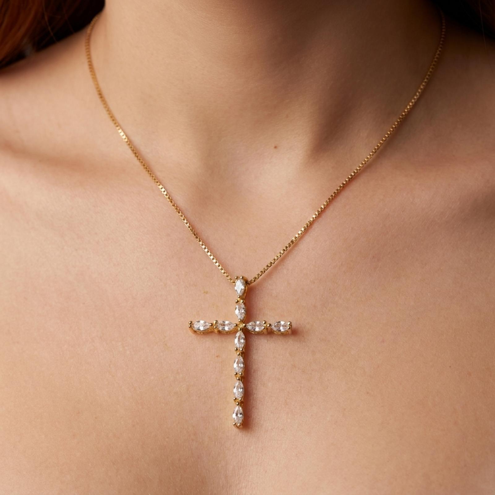 COLAR RELIGIOSO CRUZ GRANDE OURO BANHADO