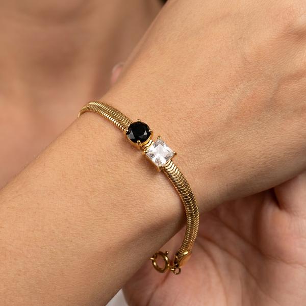 PULSEIRA PRETO PEQUENO OURO BANHADO